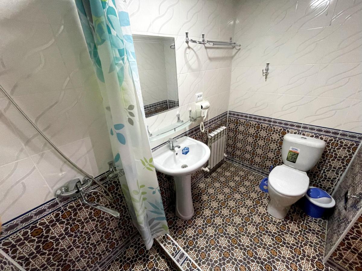Shukrona Guest House Bucara Quarto foto